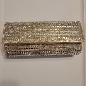NWT Vie & Rose Crystal Clutch
